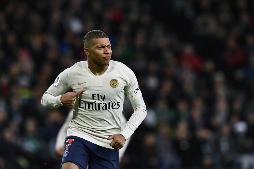 比亚迪公布国际专利申请：“转子、电机及车辆”